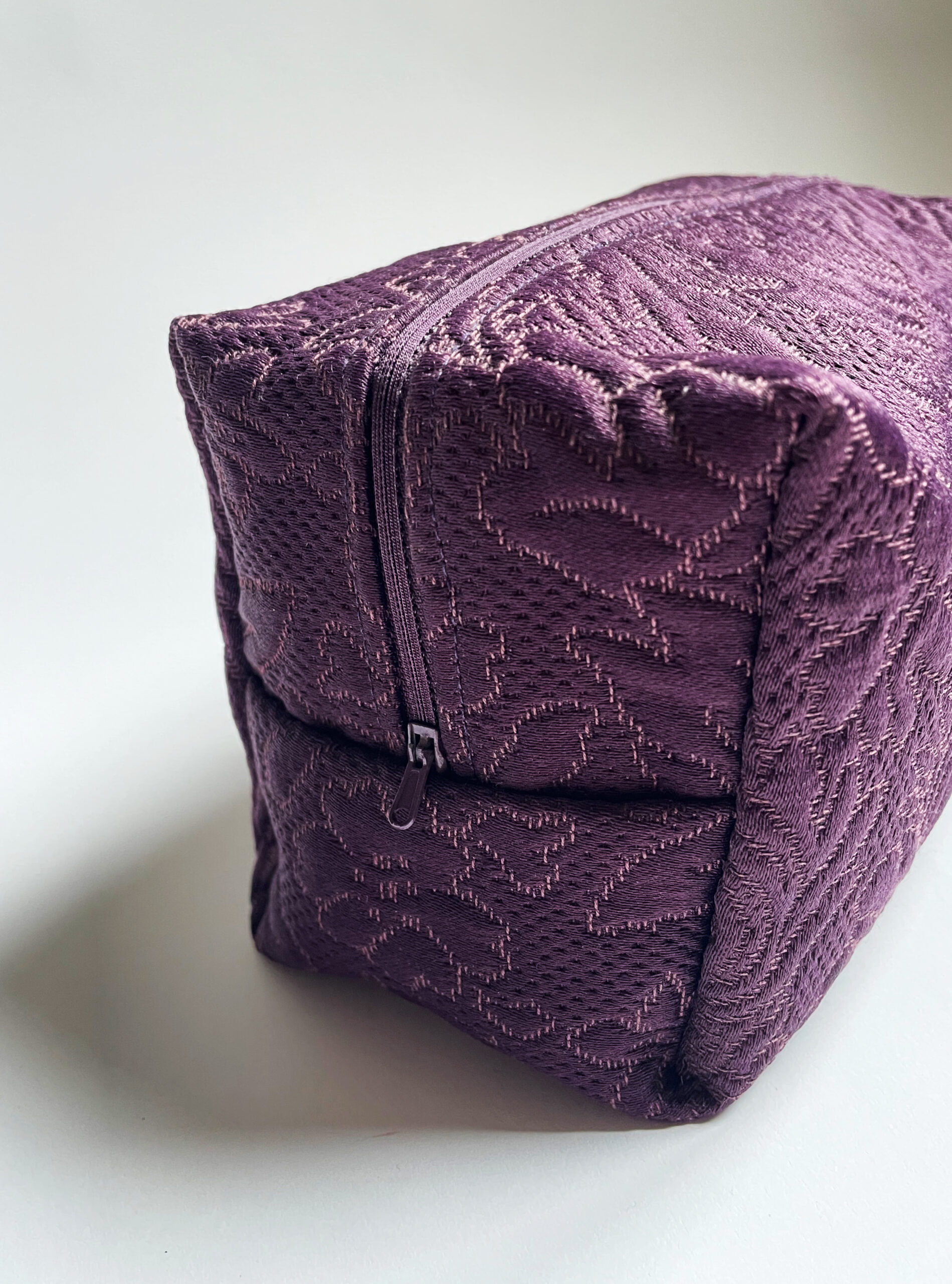 Violet Jacquard – Image 3